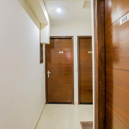 OYO 67096 Hotel ICON New Delhi Buitenkant foto