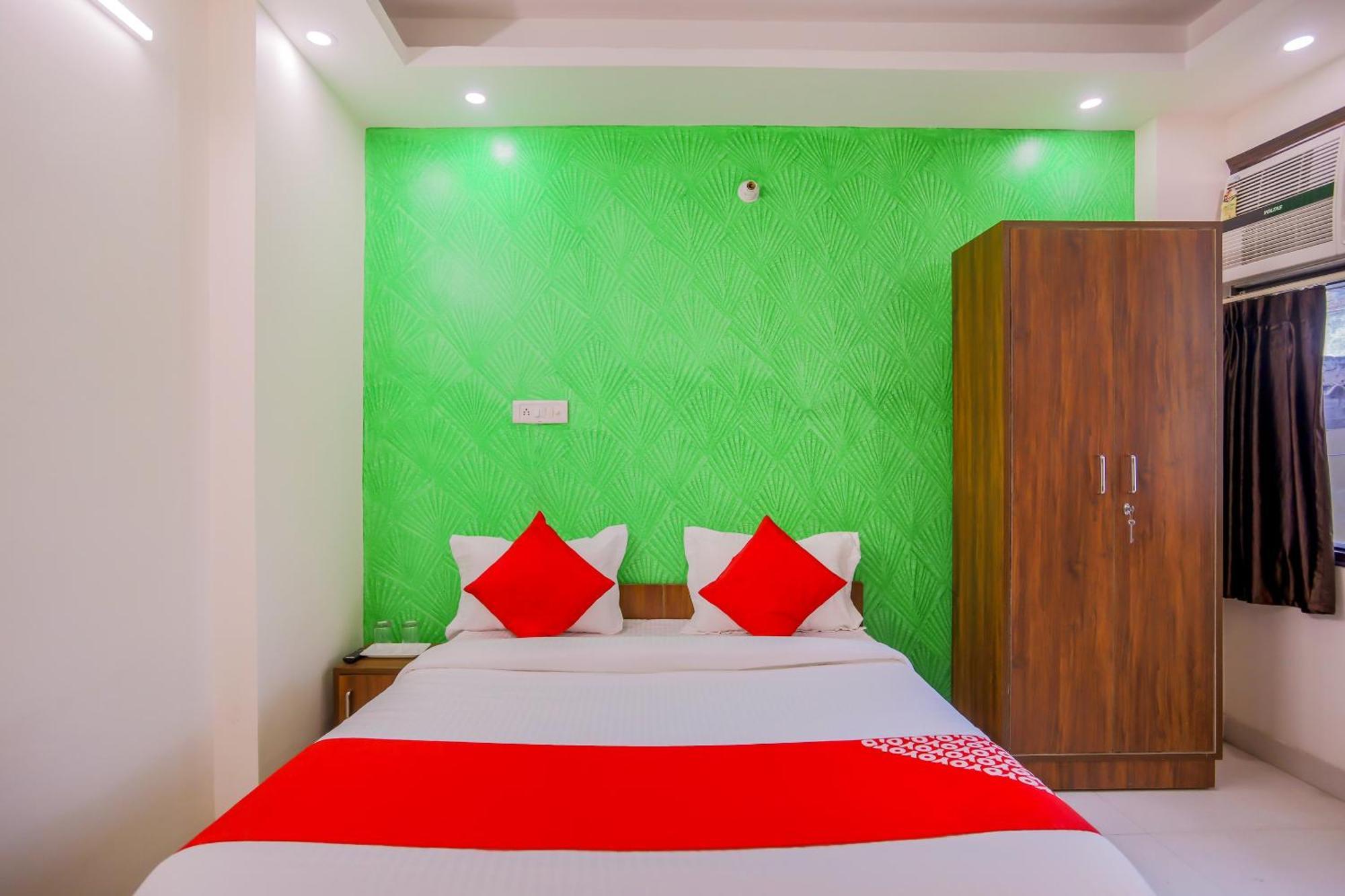 OYO 67096 Hotel ICON New Delhi Buitenkant foto