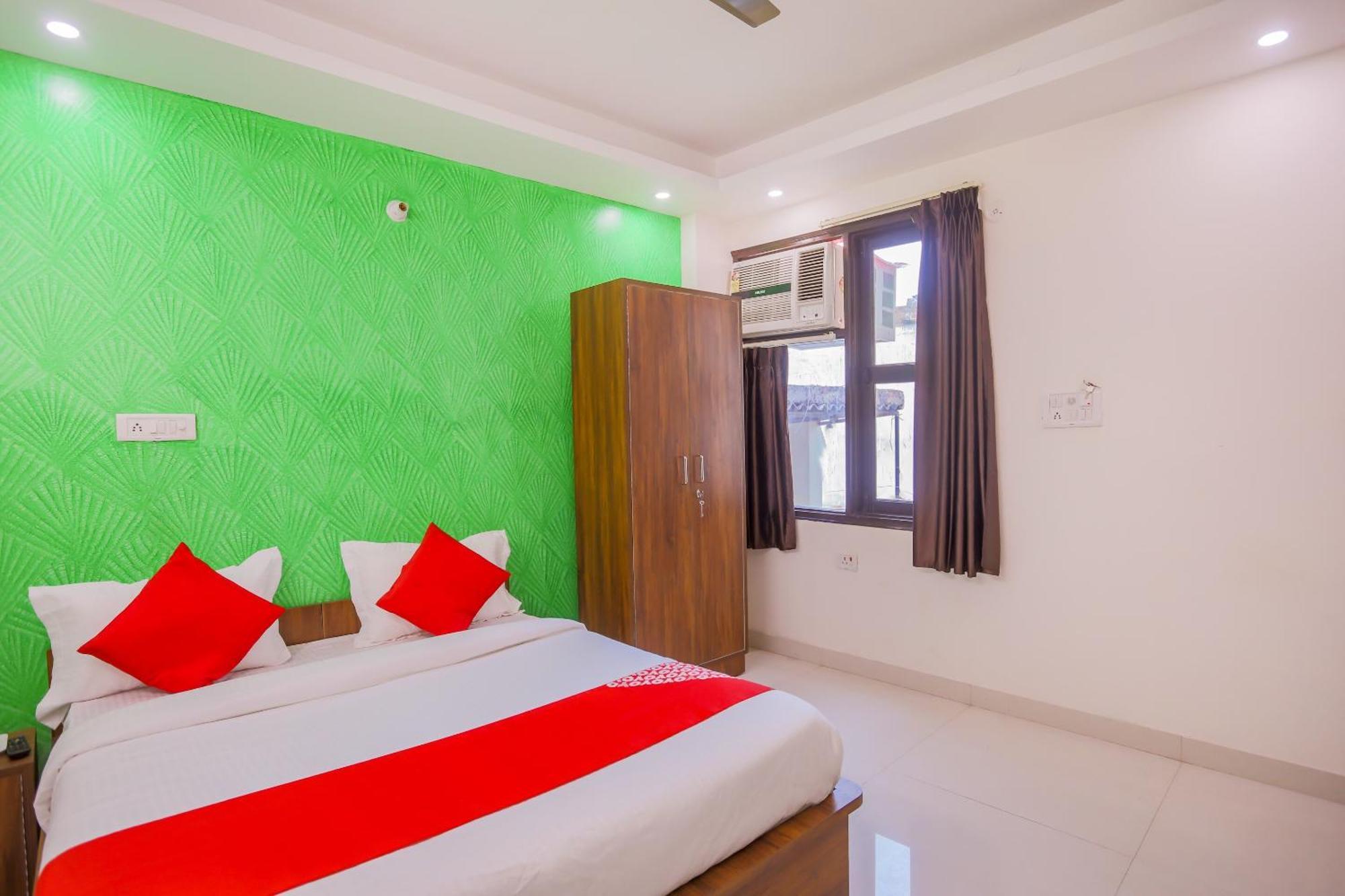 OYO 67096 Hotel ICON New Delhi Buitenkant foto